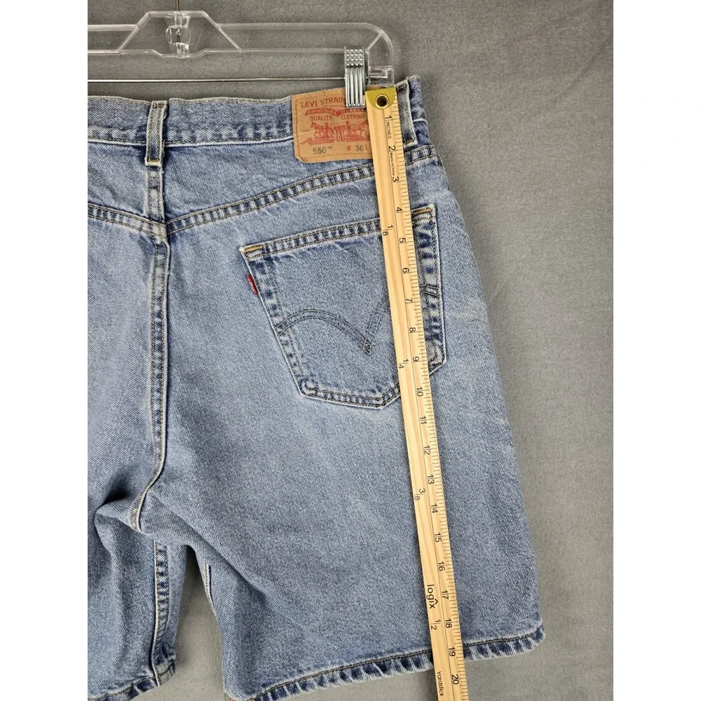 Levis 550 Mens Relaxed Fit Denim Shorts Light Wash Blue Jeans W36 36650-1801